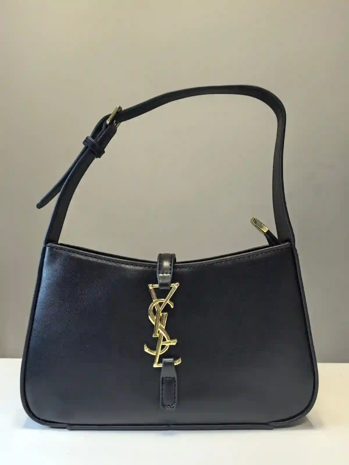 Mini Leather HandBag - Black