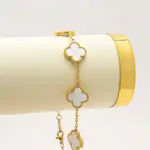 Clover Leaf Bracelet
